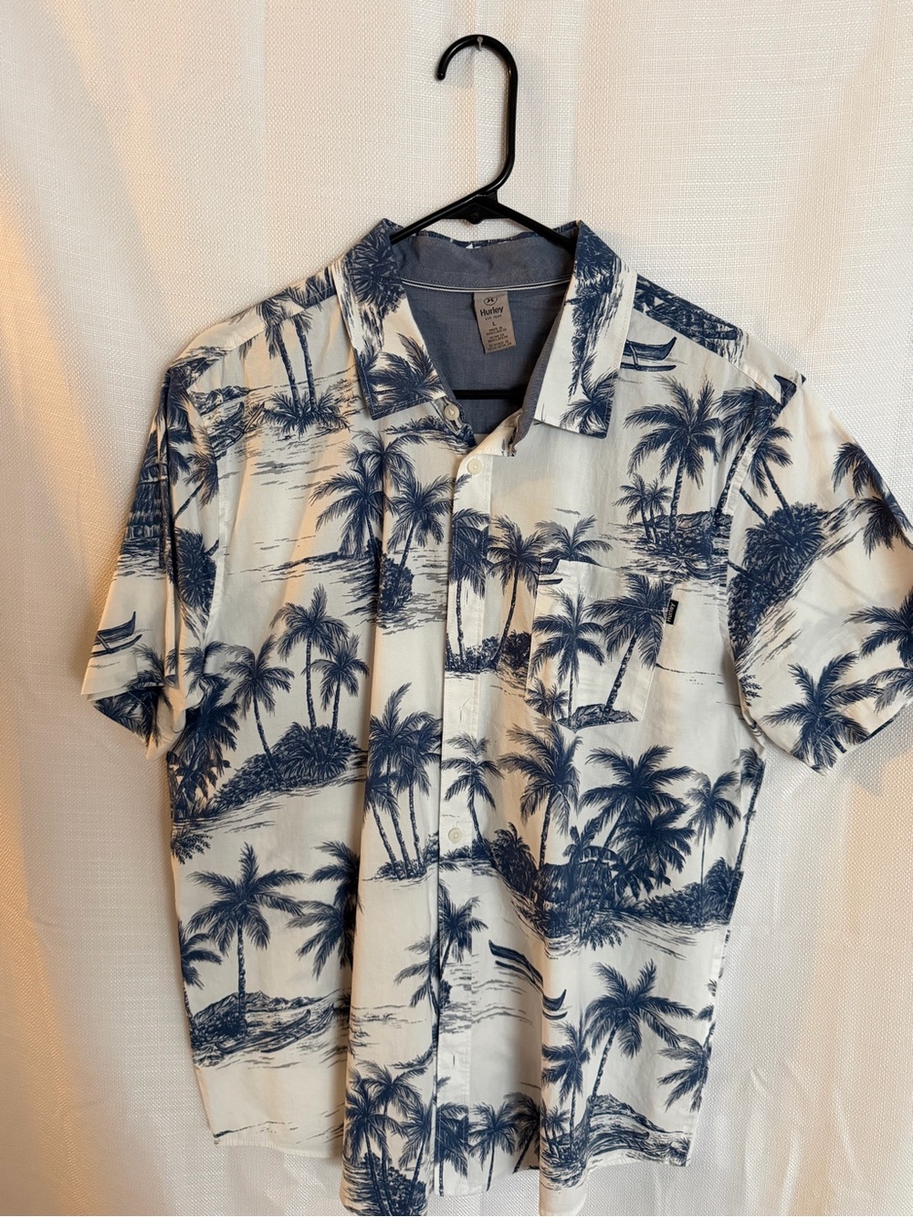 Hurley Navy and White Palm-Print Short Sleeve Button-Down Shirt - Camp Collar